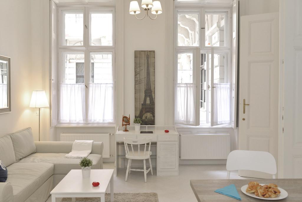 Paris Apartment بودابست الغرفة الصورة