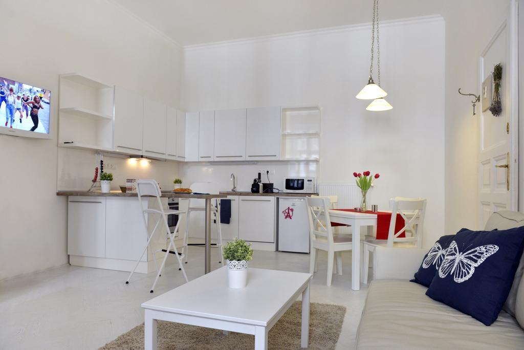 Paris Apartment بودابست الغرفة الصورة