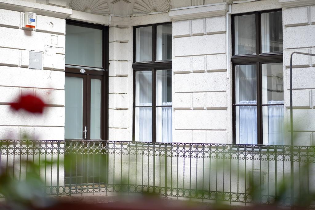 Paris Apartment بودابست الغرفة الصورة